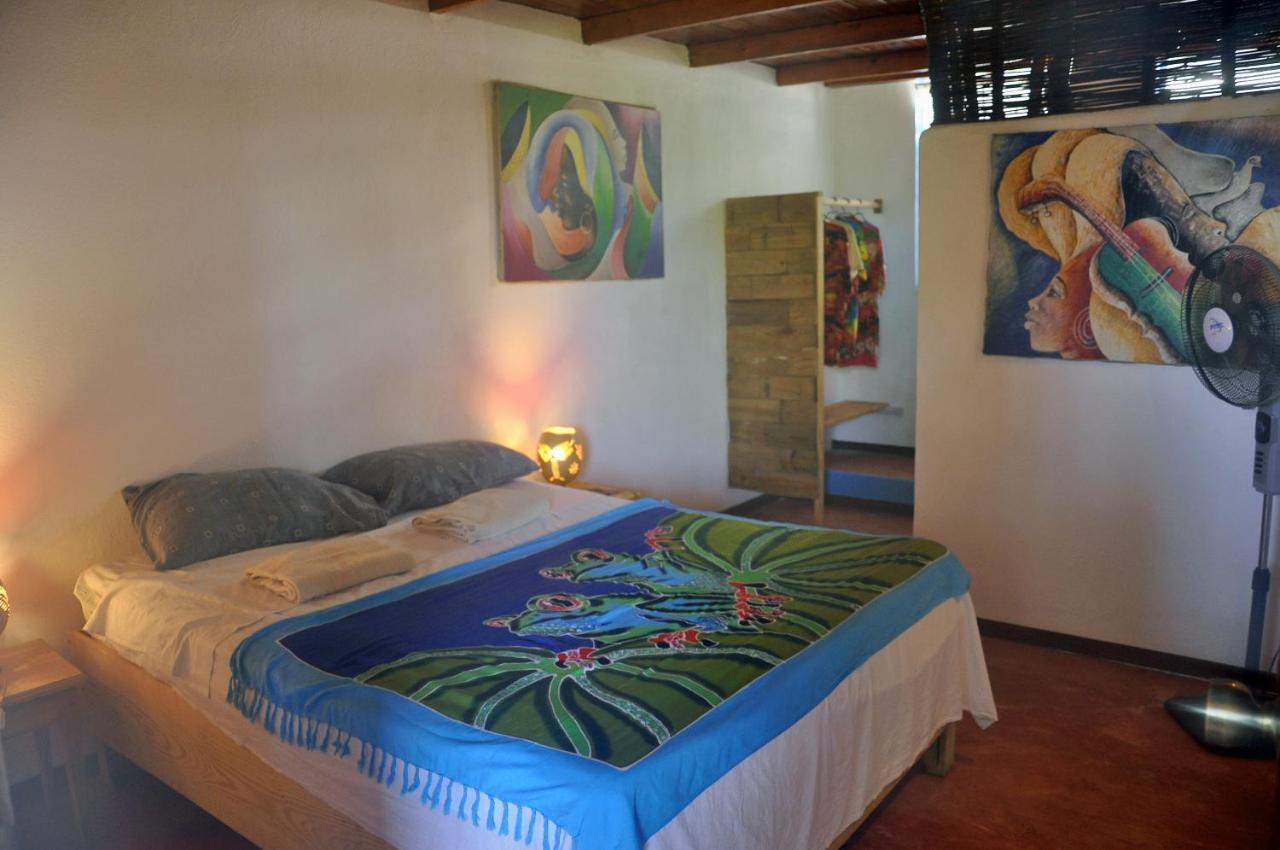 Hostel La Ballena Backpacker Las Galeras Exteriör bild